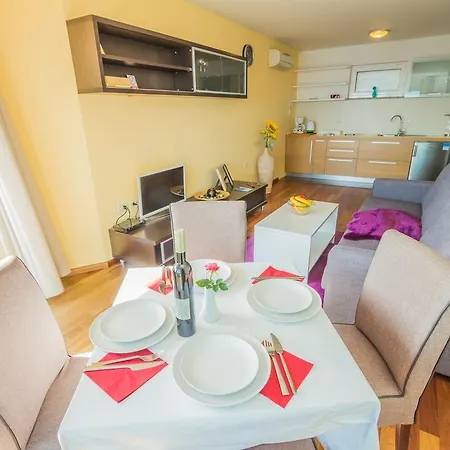 Apartman Dinka *