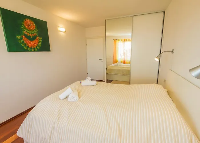 Dinka * أوباتيا